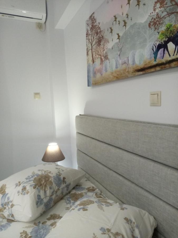 Suite Apartment Athens Center, Metro Metaxourgeio Atenas Exterior foto
