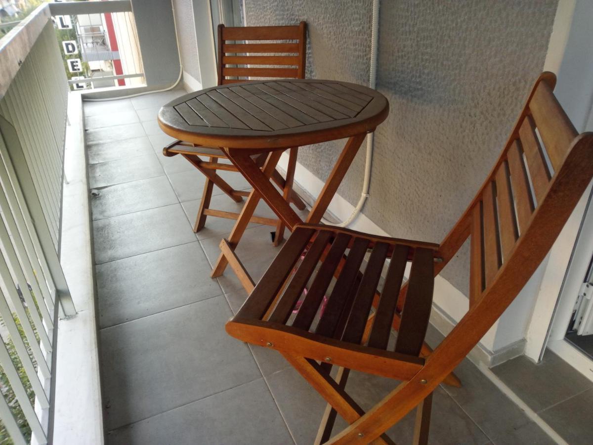 Suite Apartment Athens Center, Metro Metaxourgeio Atenas Exterior foto